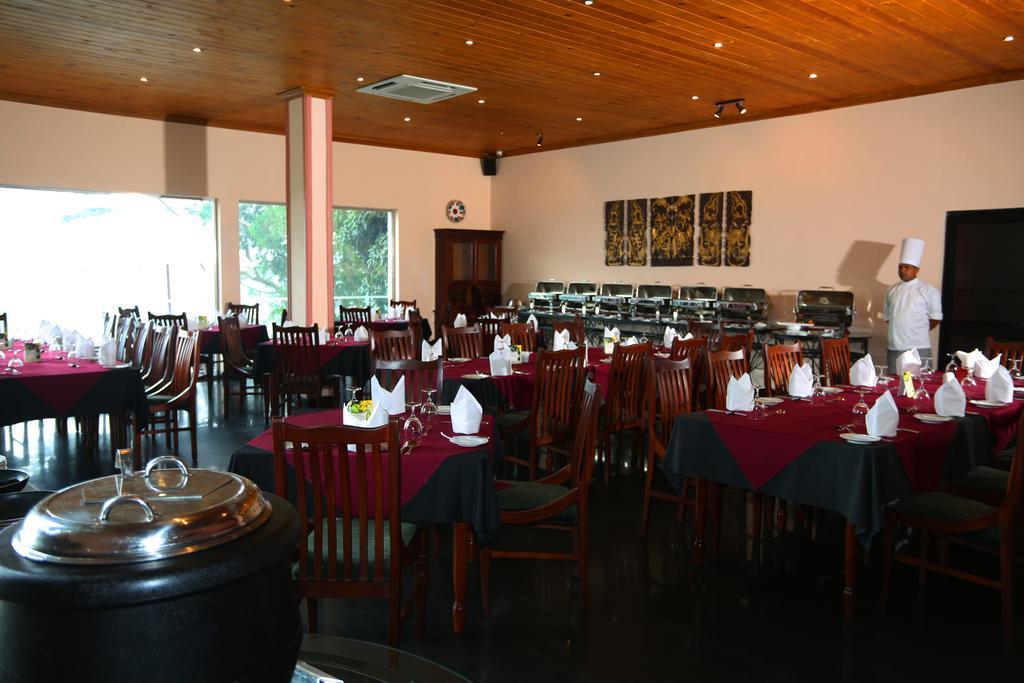 Randholee Resort & Spa Kandy Exterior foto